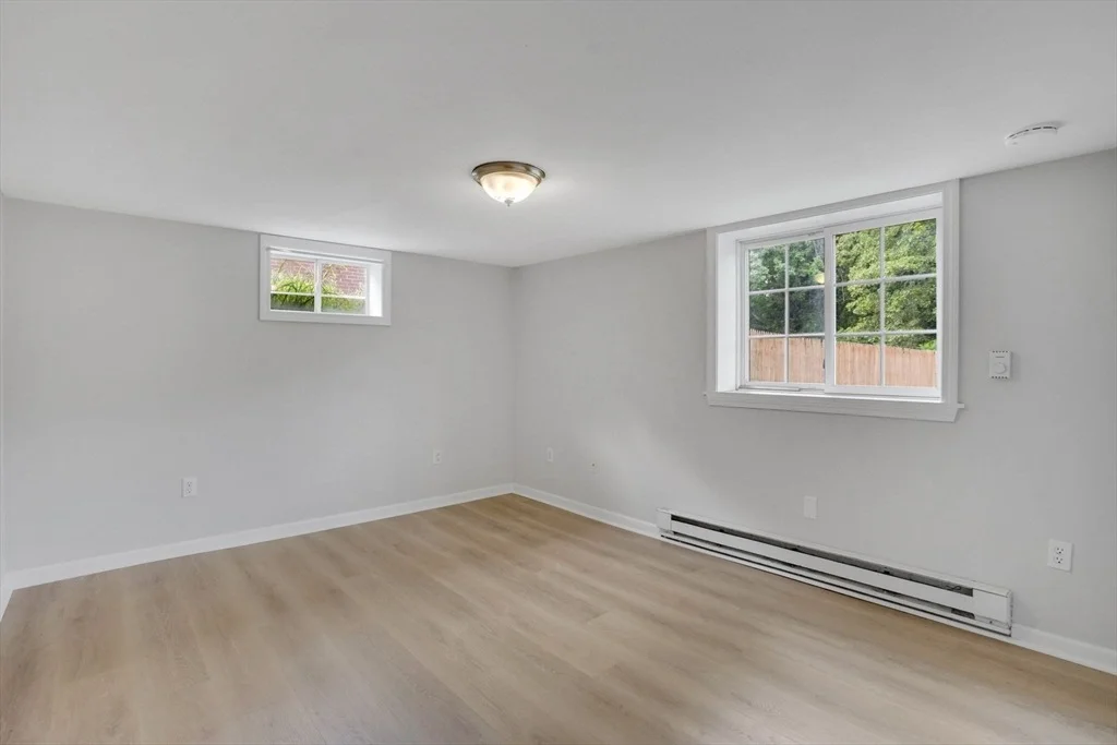Photo of 250 Old Lyman Rd