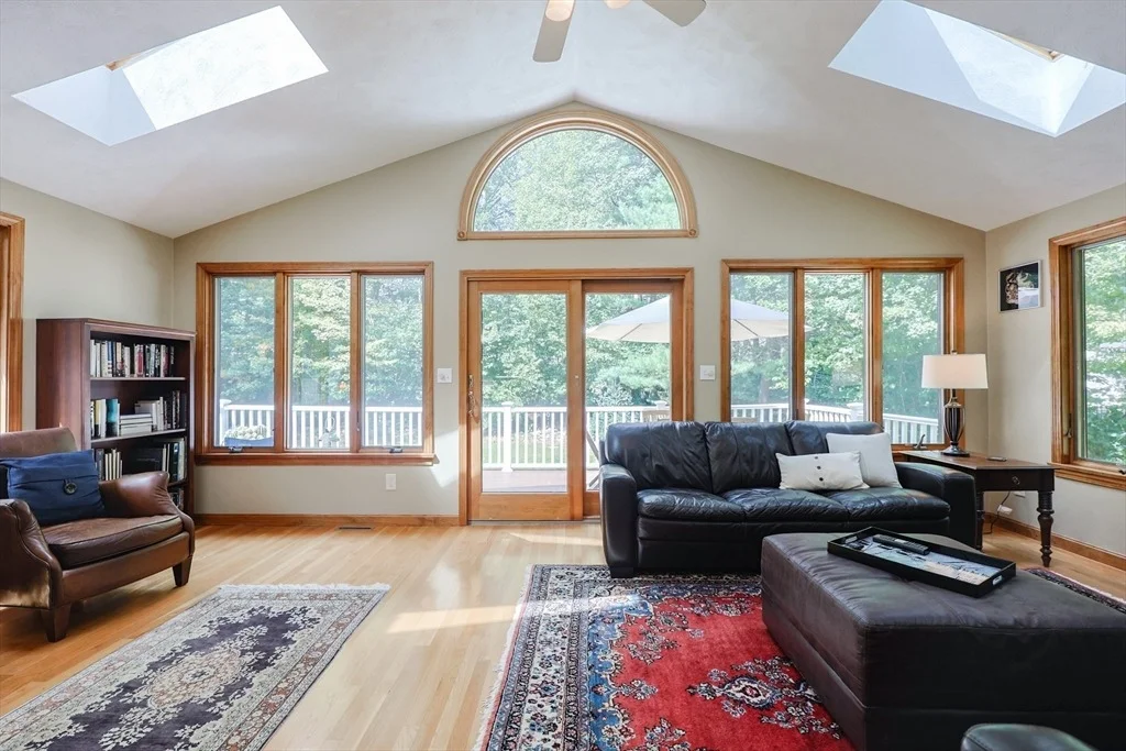 Photo of 23 Teller Dr