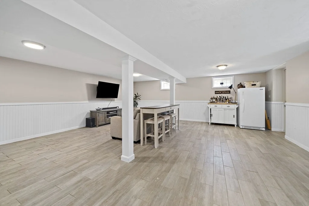 Photo of 33 Bartlett Rd