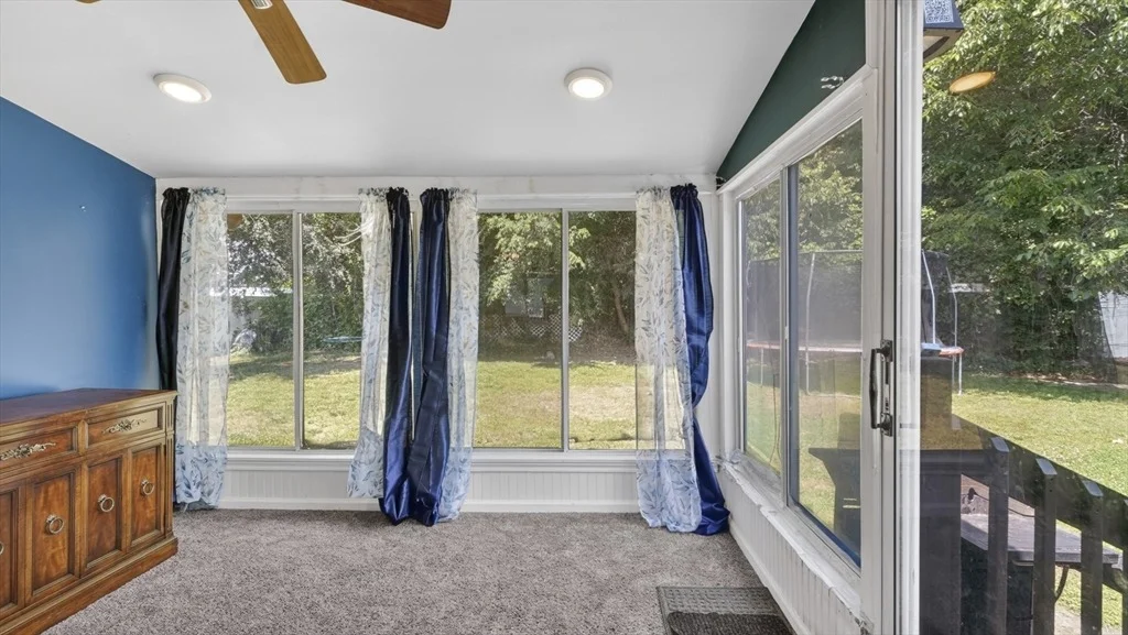 Photo of 31 Shaker Rd