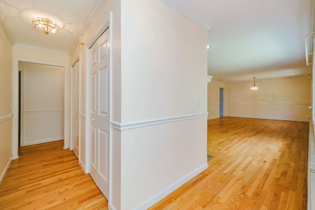 Photo of 275 Summer St