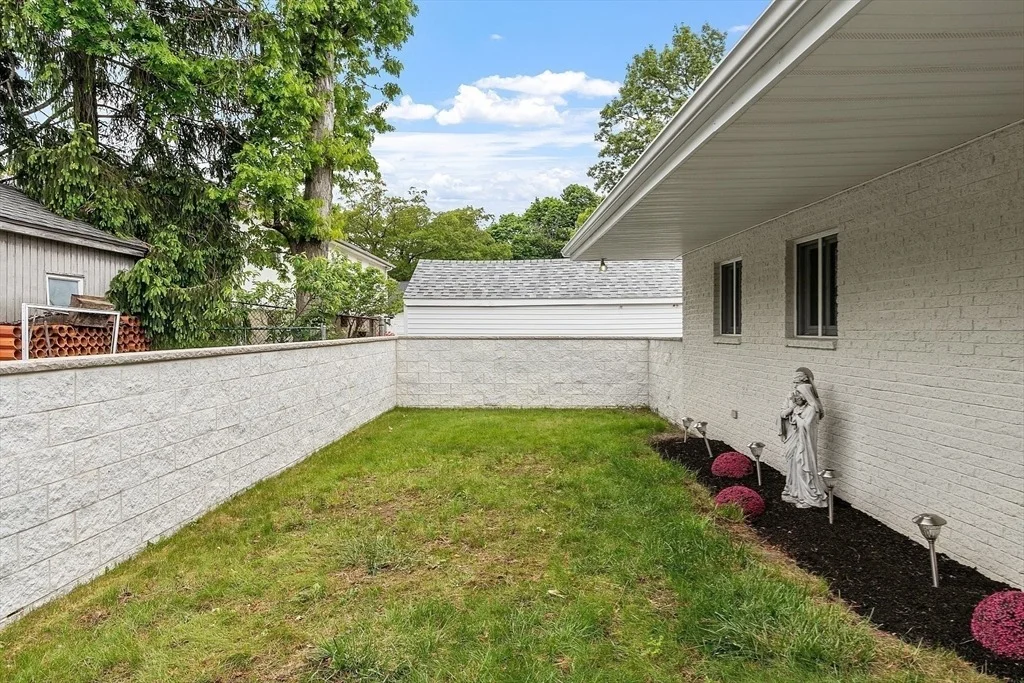 Photo of 0 E Border Cir