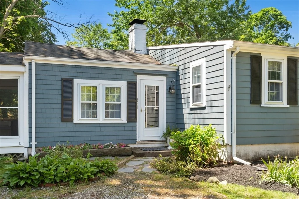 Photo of 171 Lawson Rd.