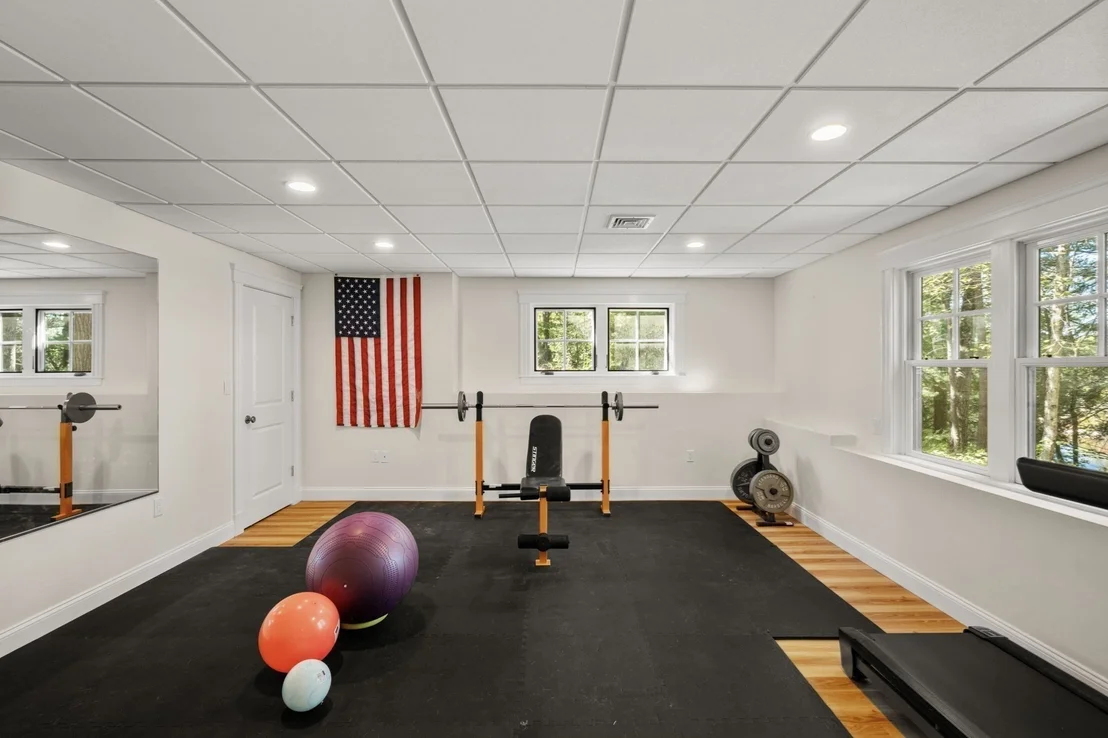 Photo of 250 Meadowbrook Road