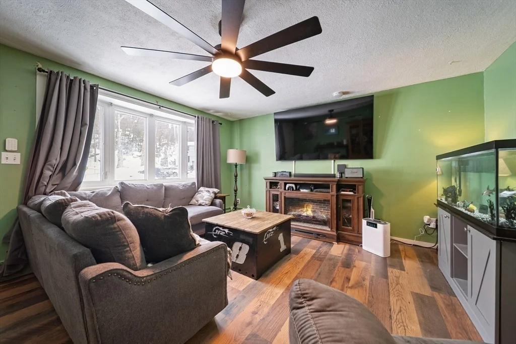 Photo of 4 Pulver Drive
