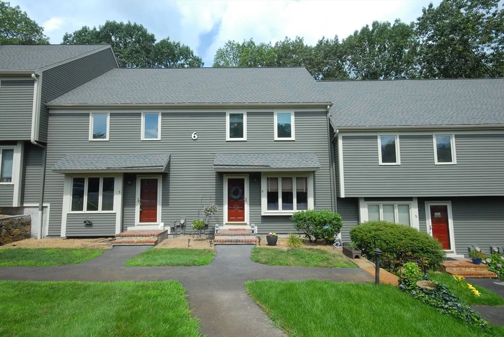 Photo of Unit 4 at 6 Deer Path
