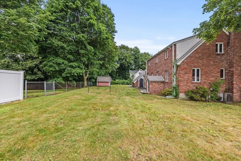 Photo of 114 Parker Rd