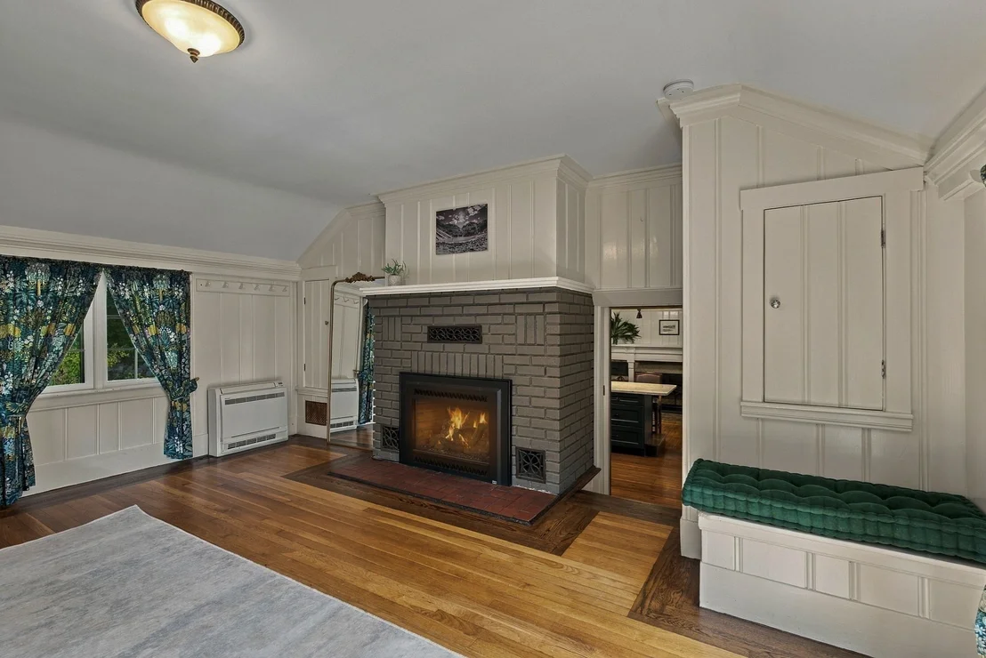 Photo of 191 Damon Rd