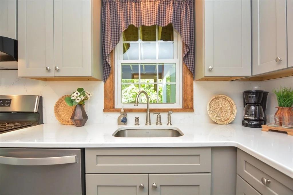 Photo of 33 Rockmeadow Rd Ext