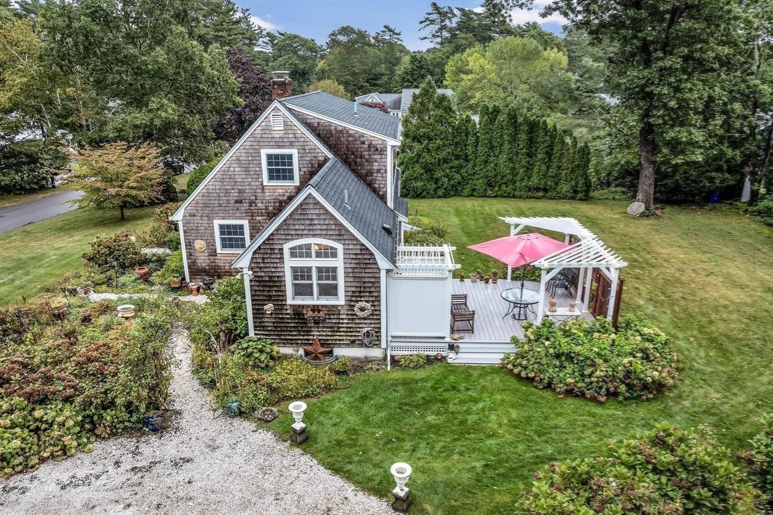 Photo of 8 Midway Rd