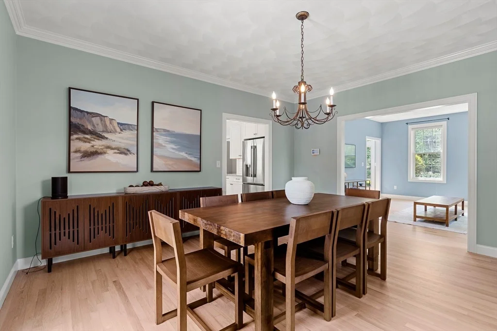 Photo of 10 Yankee Way
