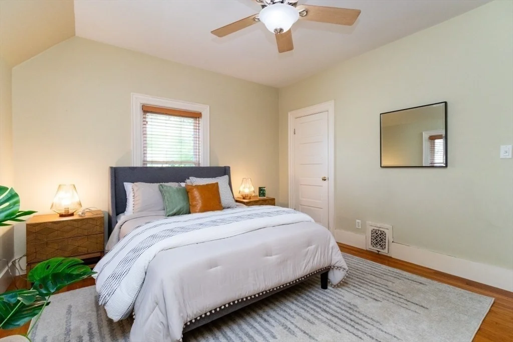 Photo of 31 Loring St