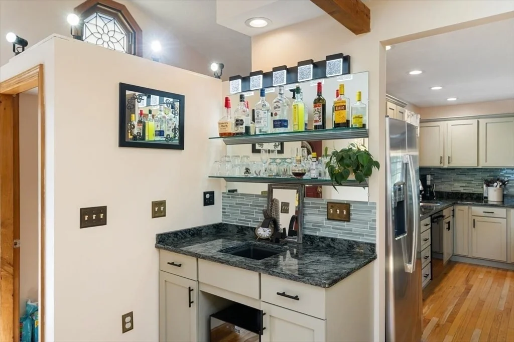 Photo of 472 Potter Rd.