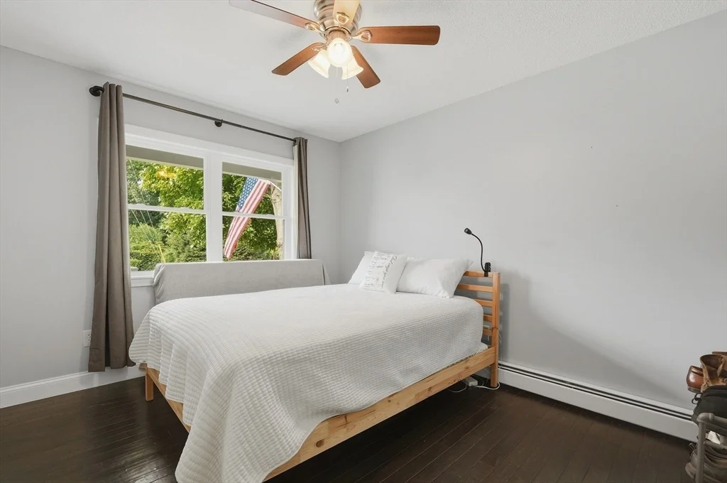Photo of 134 Hathaway Commons Rd