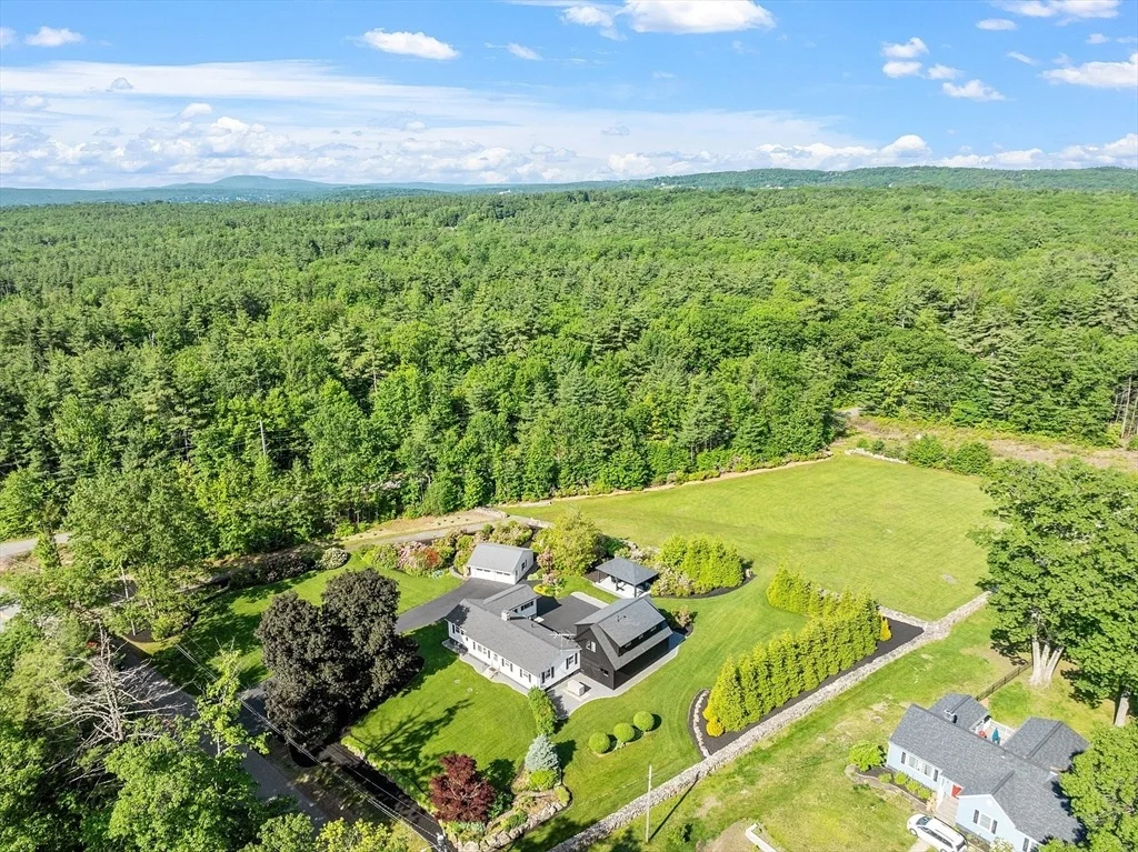 Photo of 481 W Townsend Rd