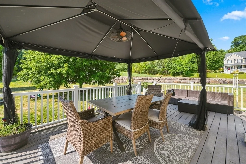 Photo of 341 Primrose Hill