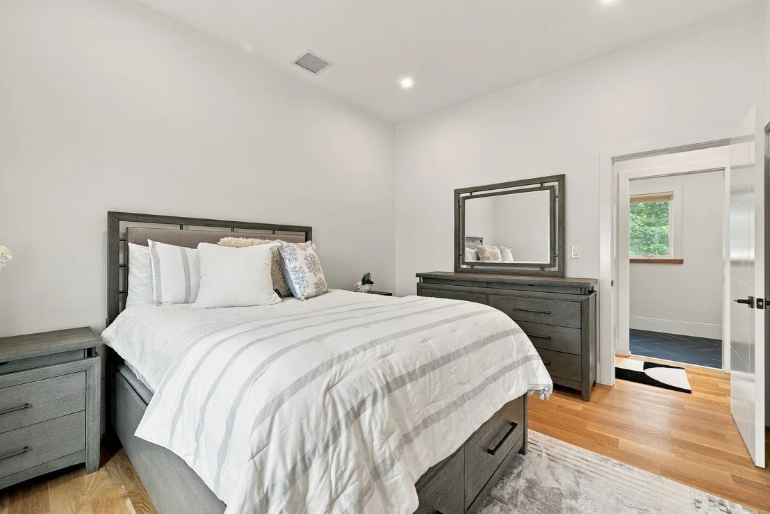 Photo of 8 Dennison Ave