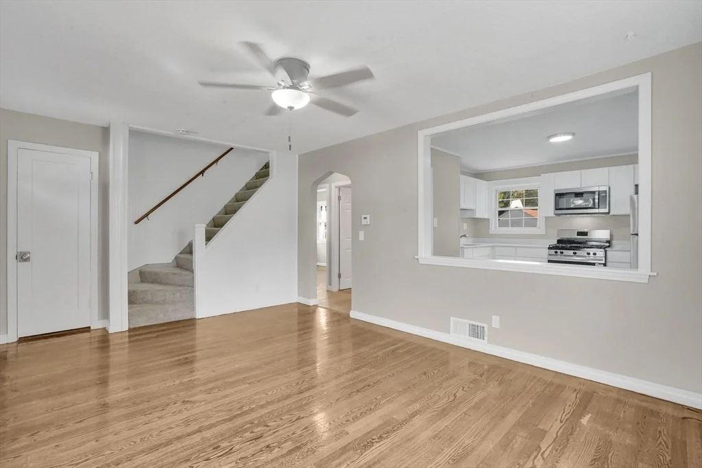 Photo of 55 Pheland St