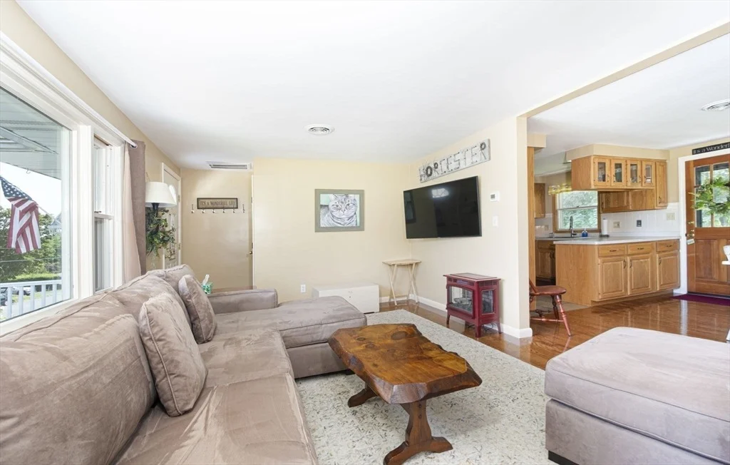 Photo of 23 Mary Ann Dr