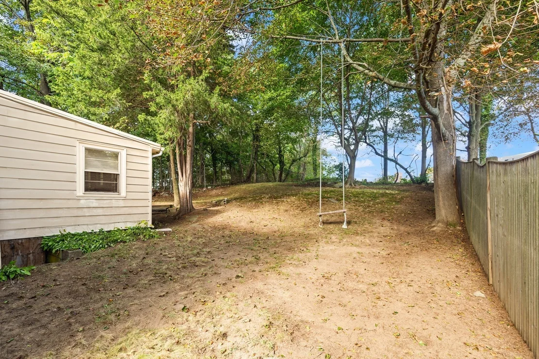 Photo of 21 Goldsmith Ave