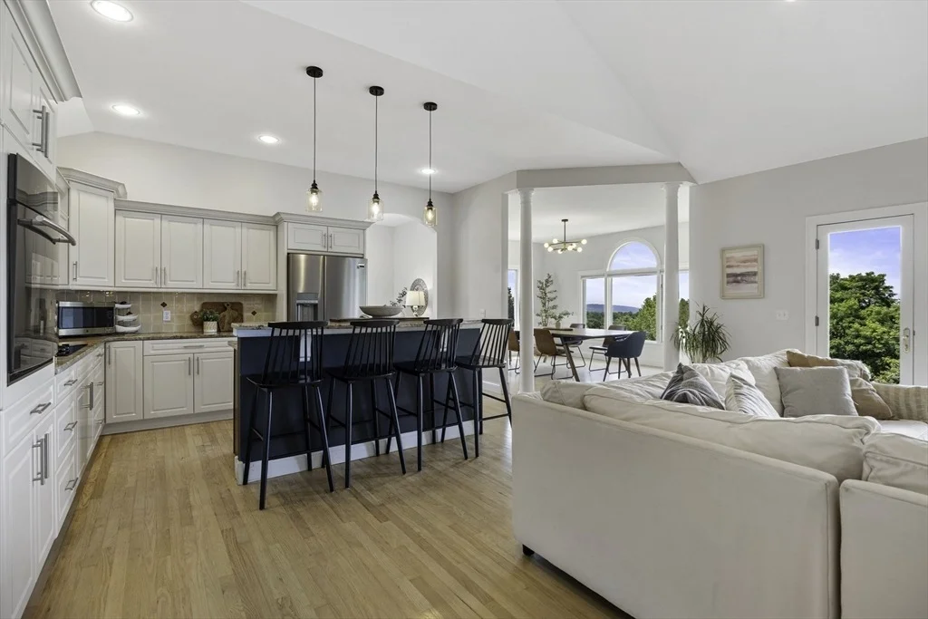 Photo of 27 Spring Hill Rd