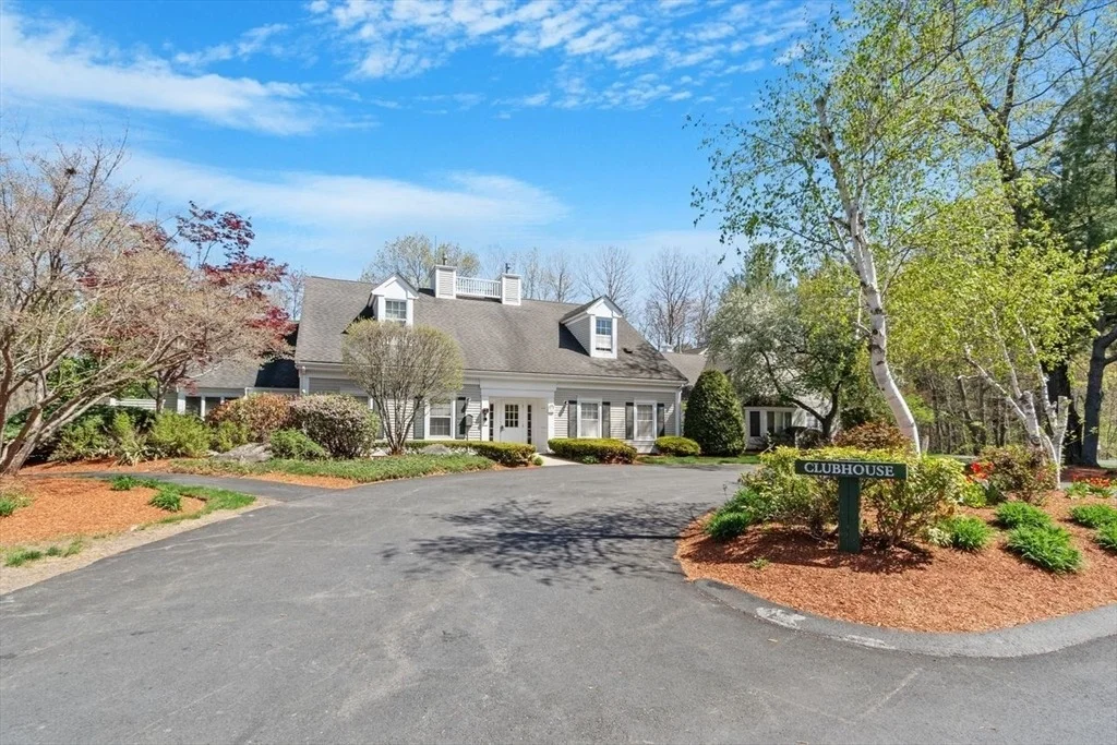 Photo of Unit D at 500 Brookside Drive
