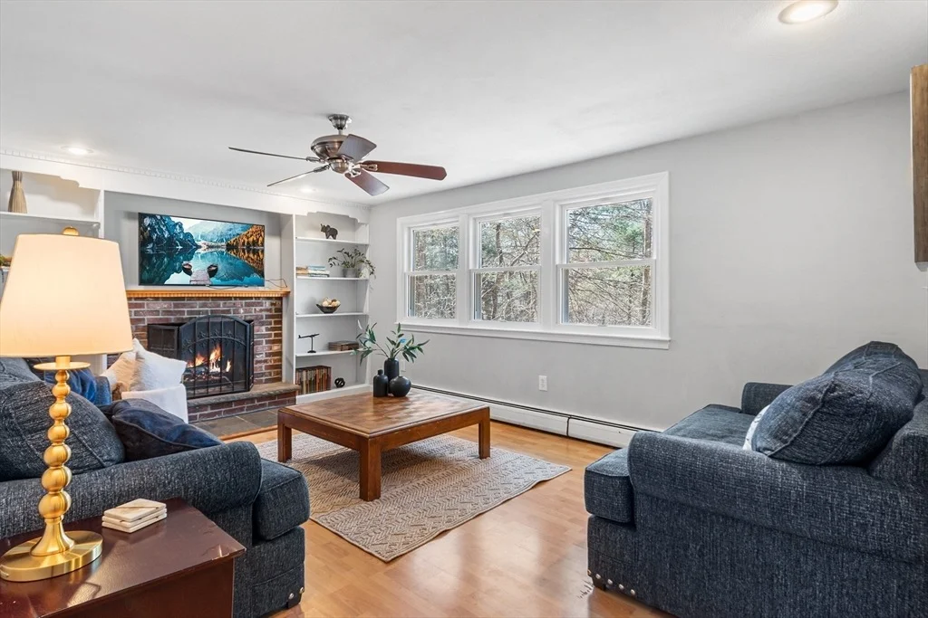 Photo of 451 Linebrook Road