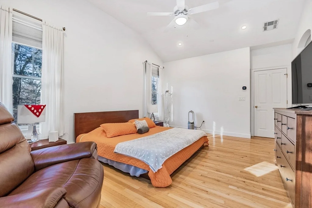 Photo of 16 Bridlefield Lane