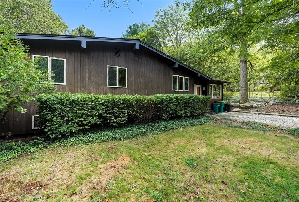 Photo of 54 Minot Rd