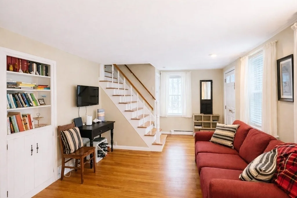 Photo of 156 Fort Hill St