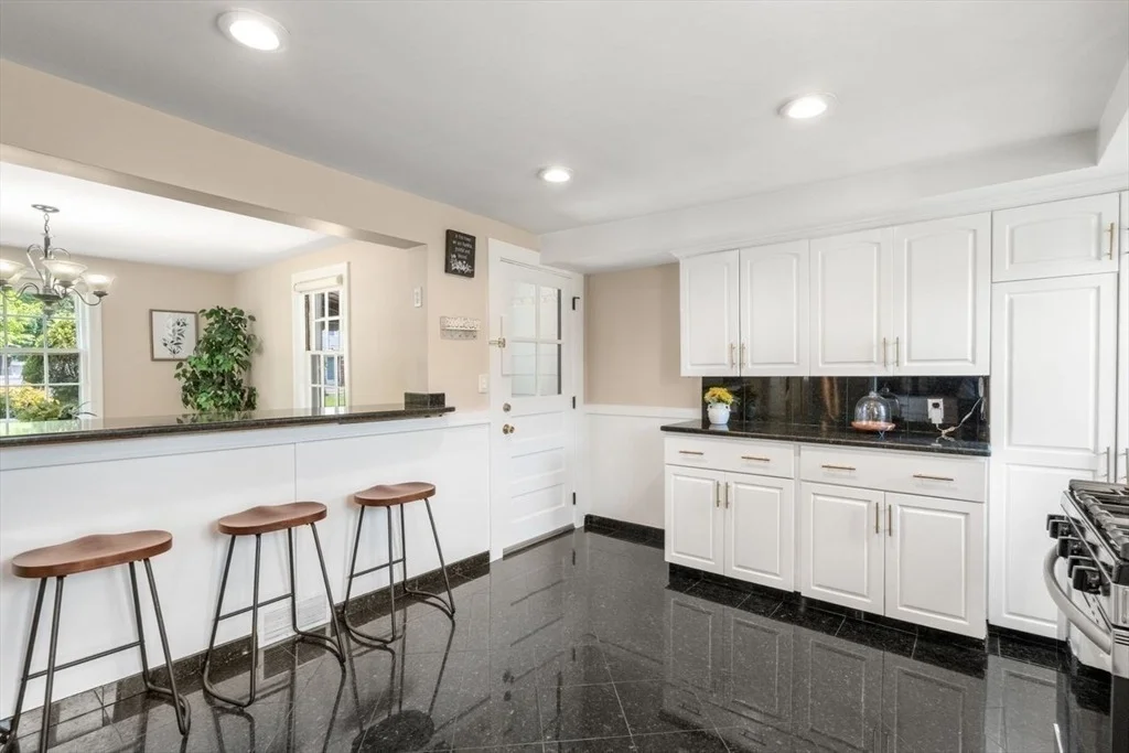 Photo of 21 Rose Dr