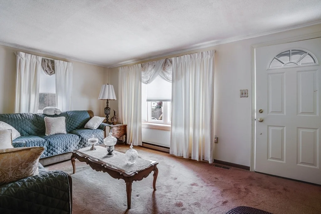 Photo of 42 Marique Dr