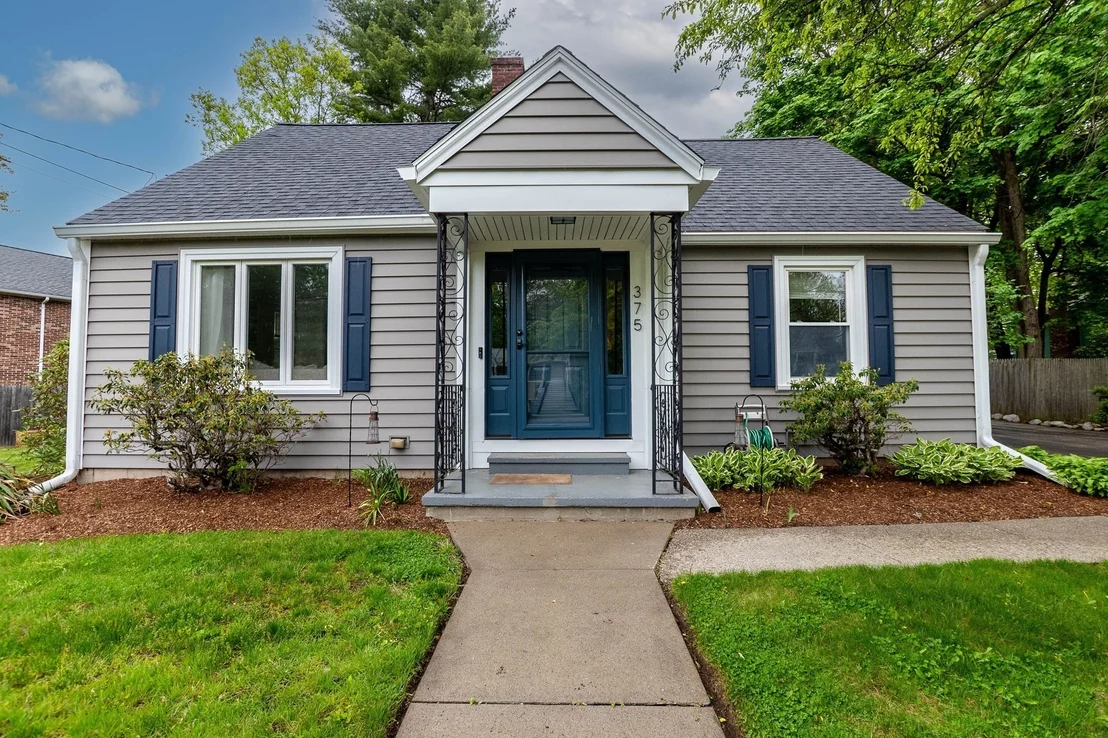 Photo of 375 Union St