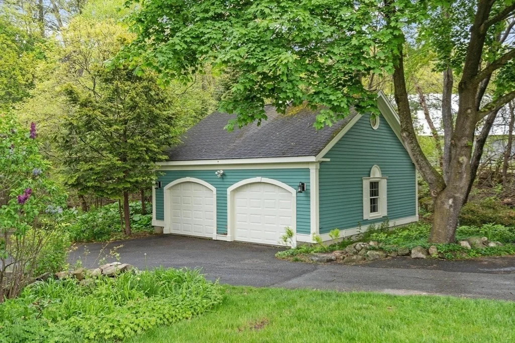 Photo of 315 Nagog Hill Rd