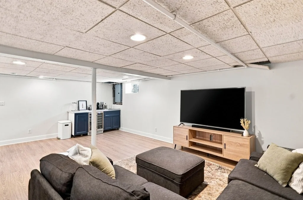 Photo of 1 Springwell Road