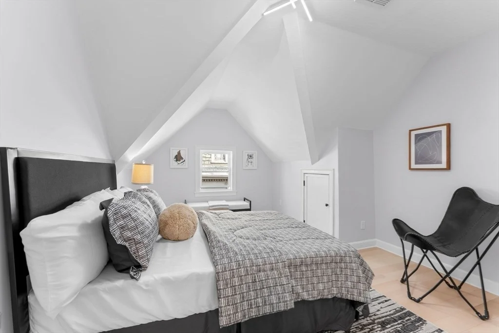 Photo of Unit 2 at 446 Broadway