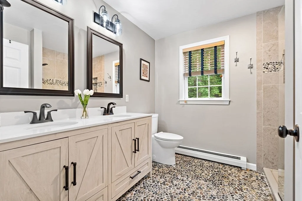 Photo of 104 Gilchrest Street