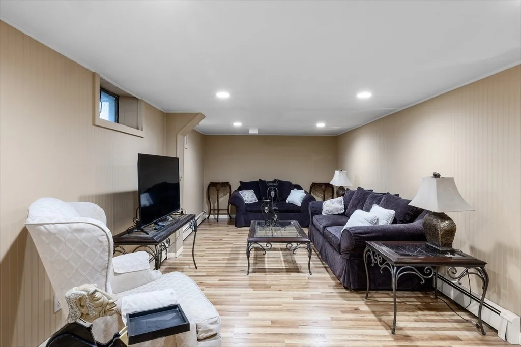 Photo of 136 Phillips Ave
