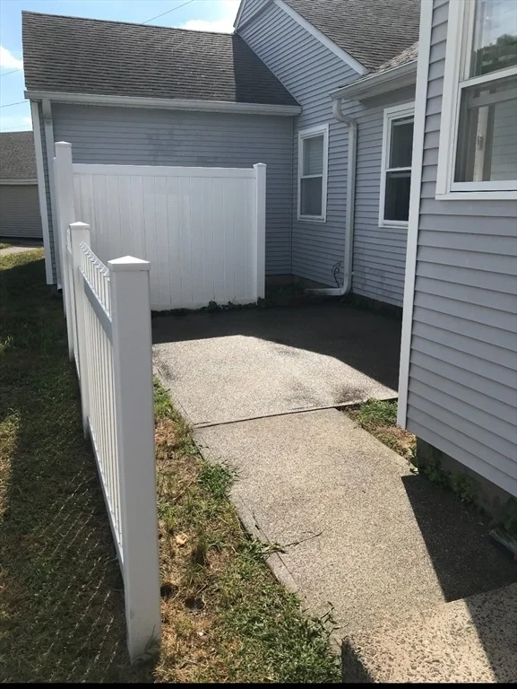 Photo of Unit Q15 at 49 Mitchell
