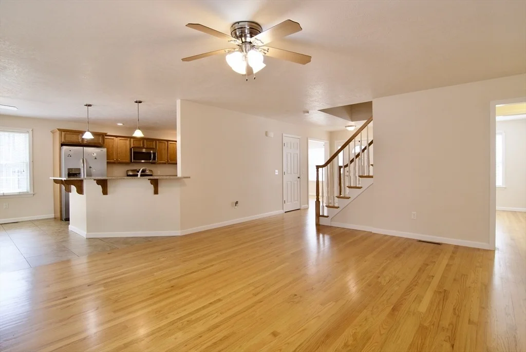 Photo of 114 Barrington Dr