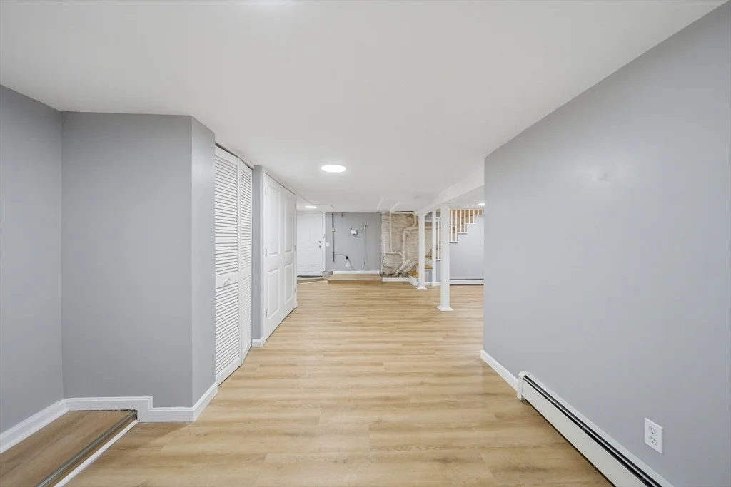 Photo of 8 Hawkins St