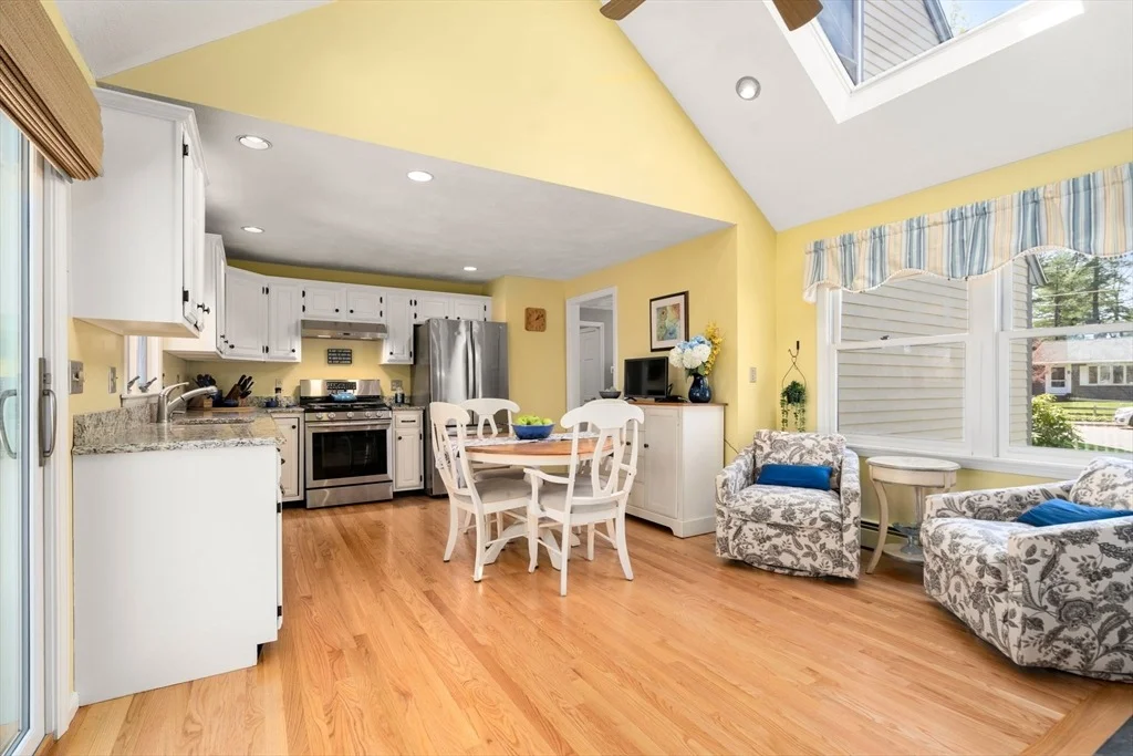 Photo of 9 Davis Road