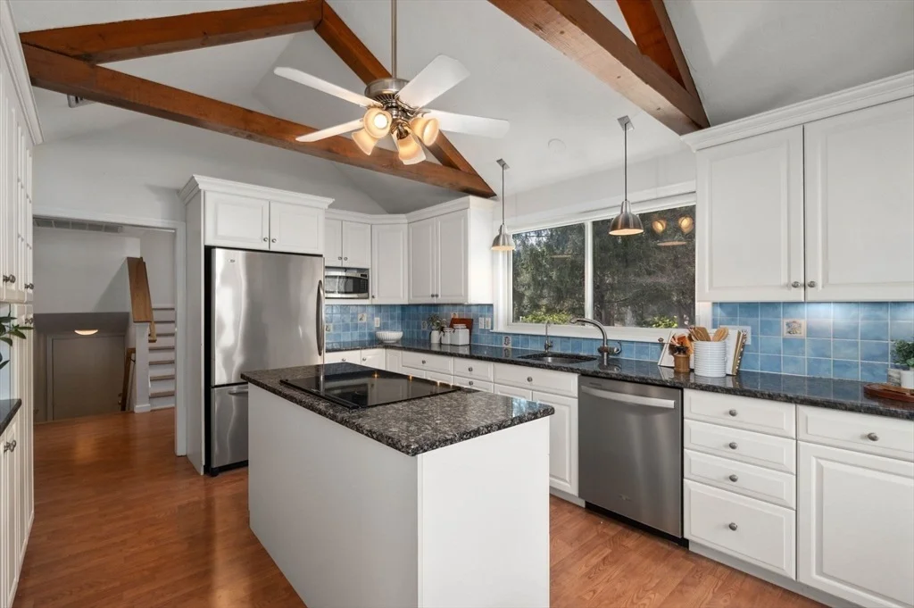 Photo of 16 Blacksmith Dr