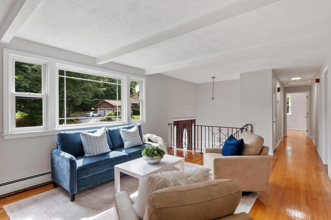 Photo of 18 Cowdrey Ln