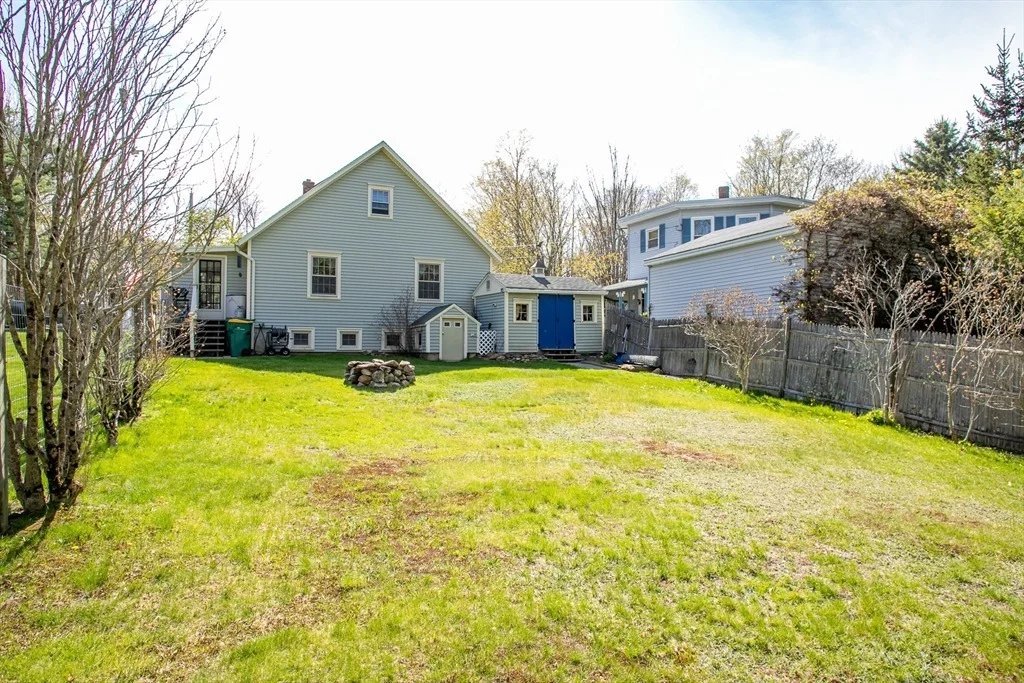 Photo of 20 Cottage Ln