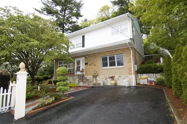 Photo of 16 Upland Road