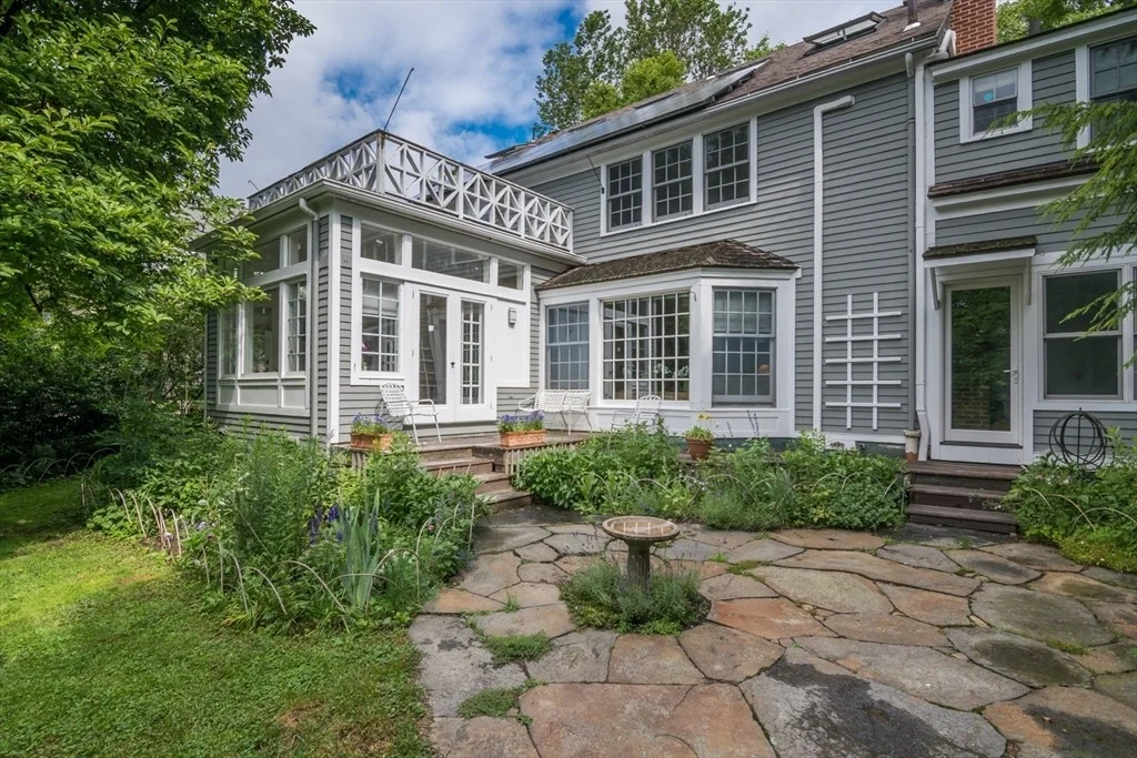 Photo of 52 Ward Ave