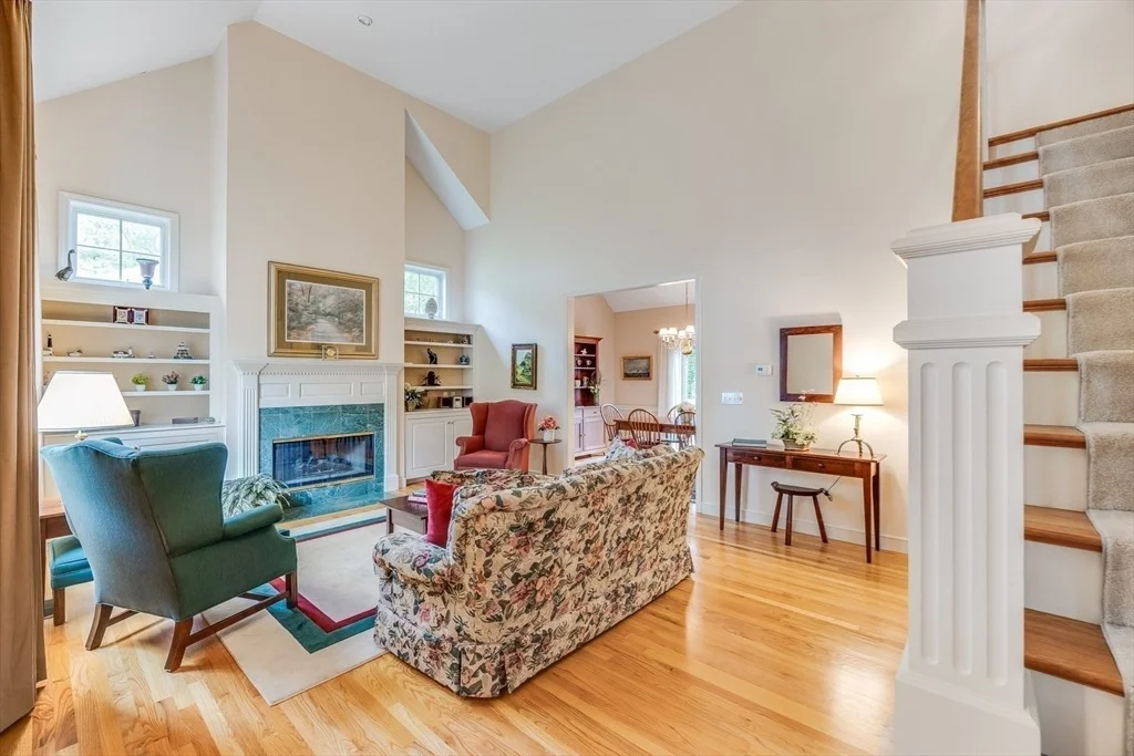 Photo of 20 Crestview Circle