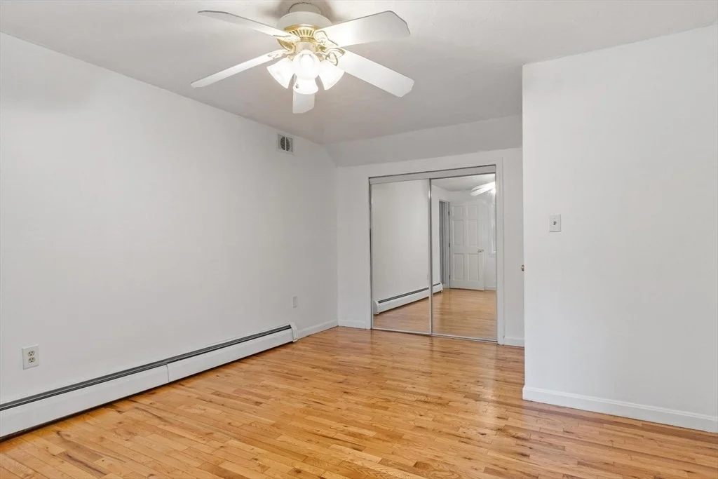 Photo of 90 Royalston Rd