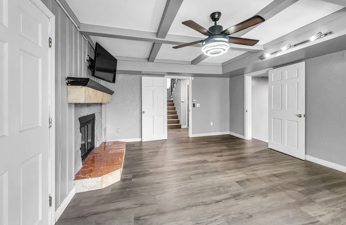Photo of 10 Robert Dr